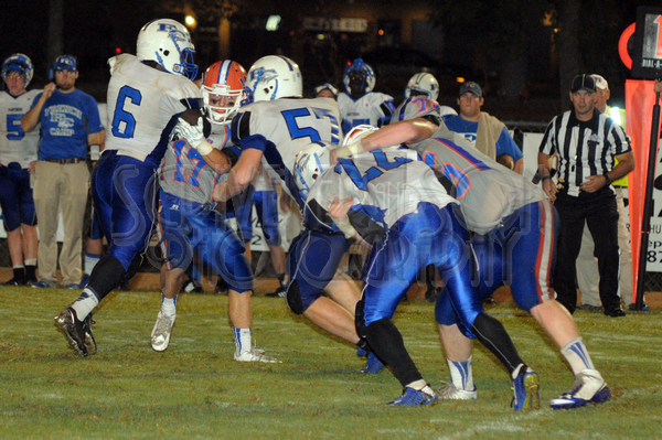 10-10 SA vs. FCHS 066.JPG - SCRIVENER D300